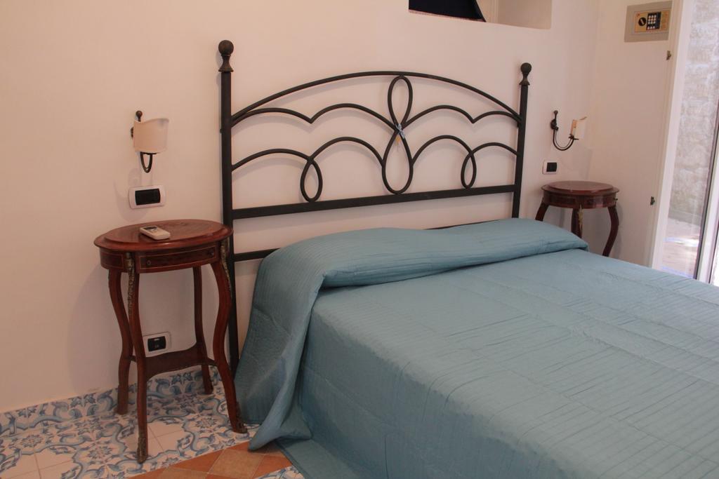 Capri Apartments * Capri