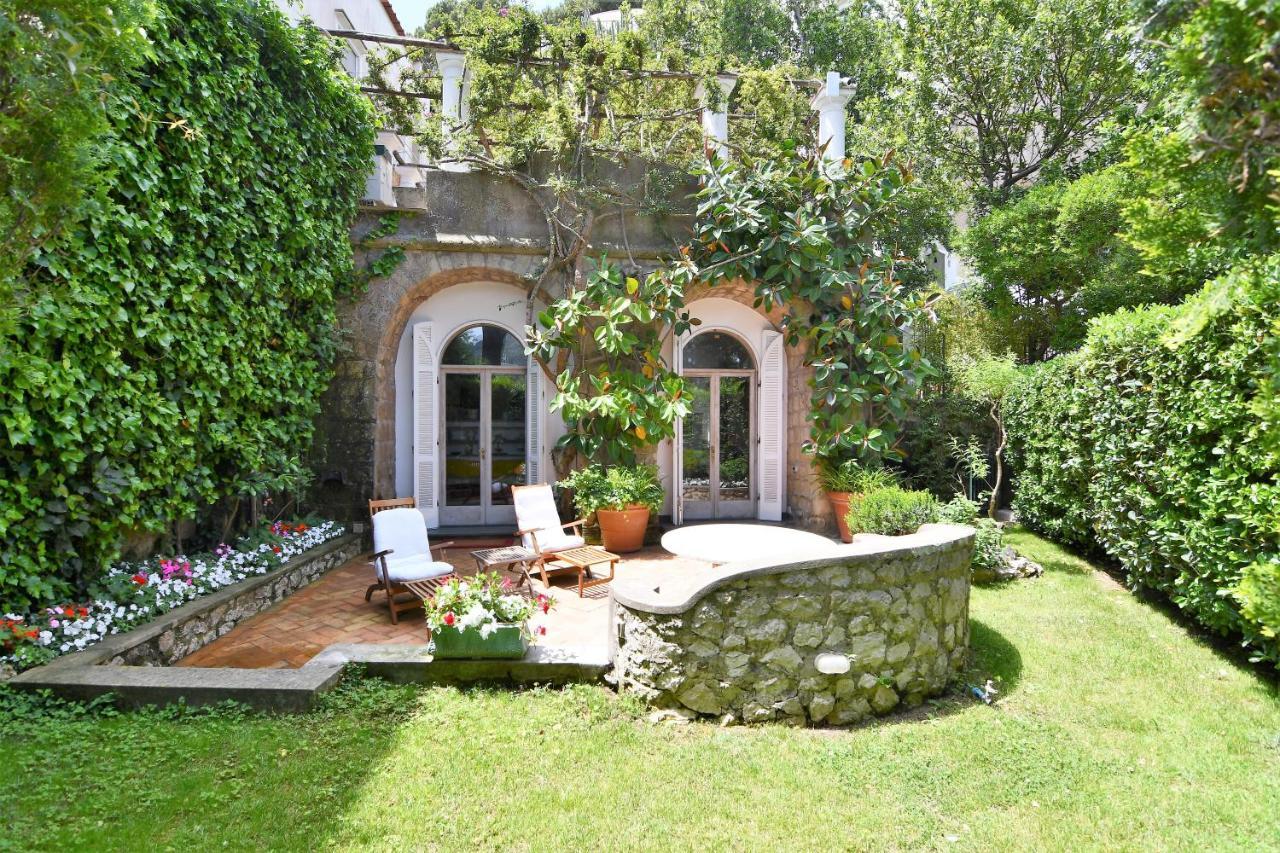 Castello *