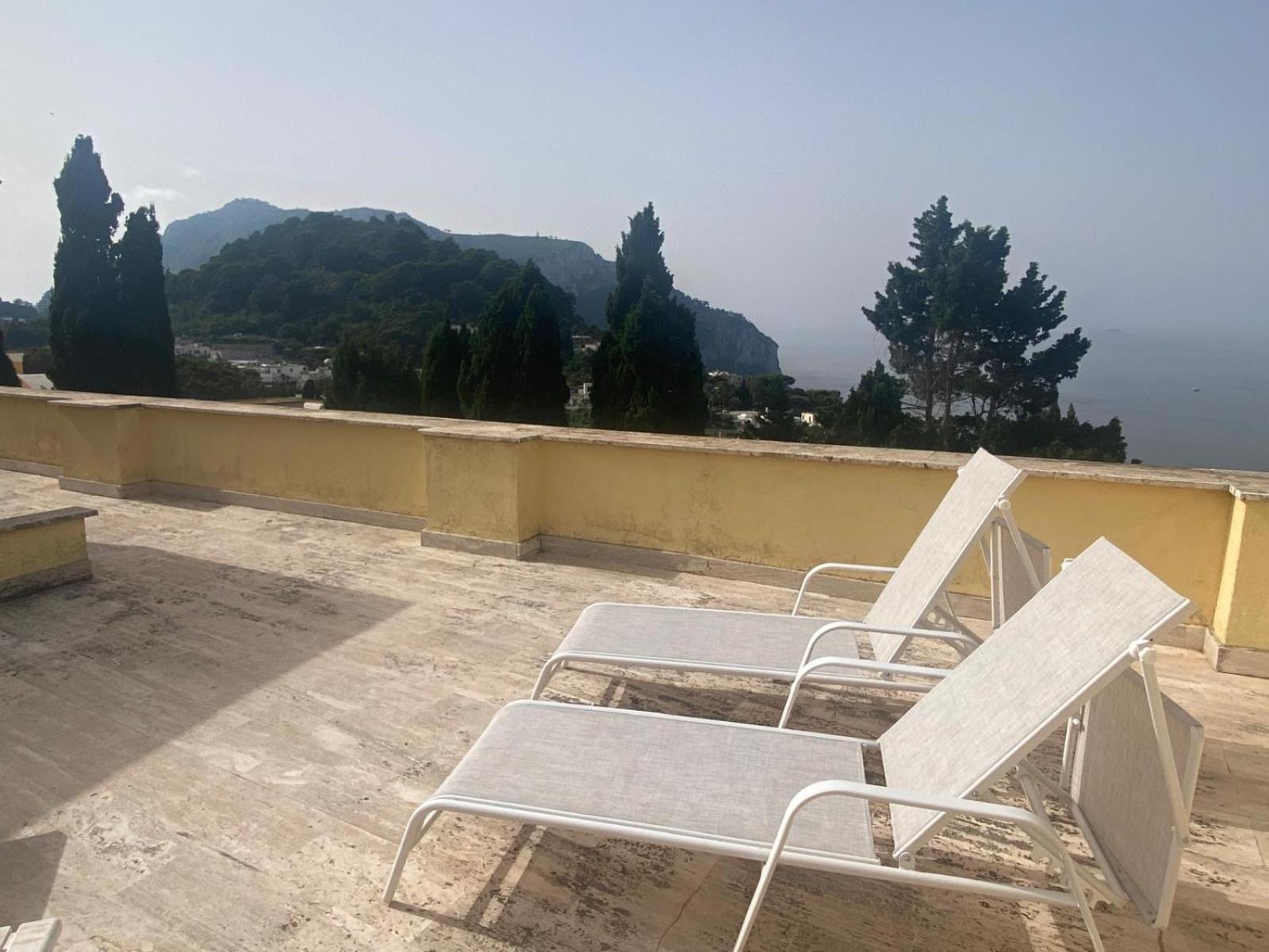 Villa Aurora Caprese Capri