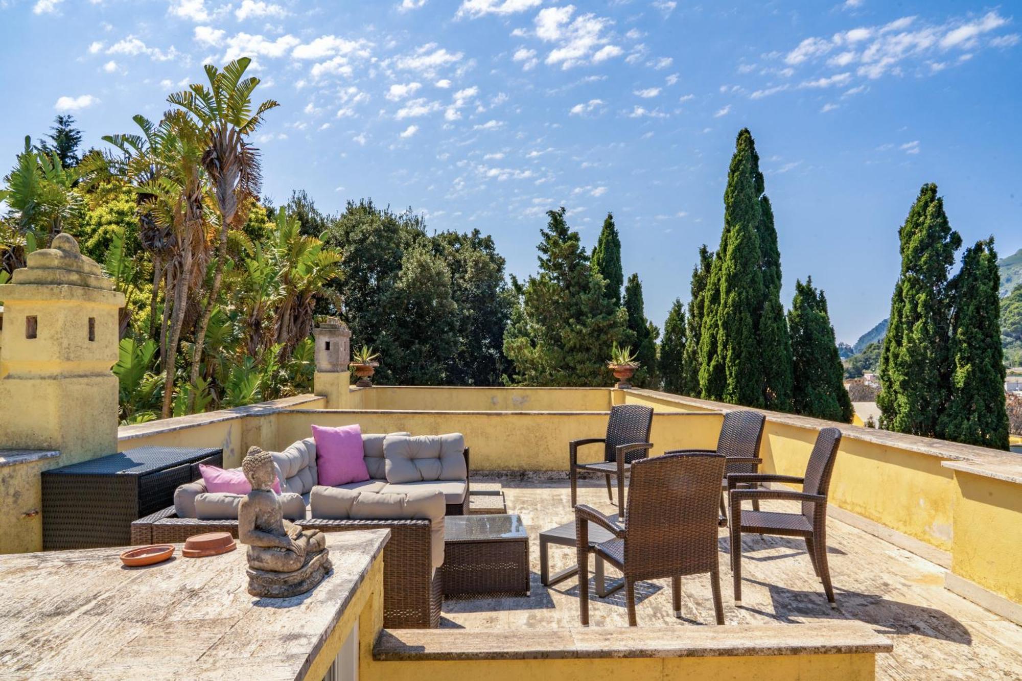 Villa Aurora Caprese Capri