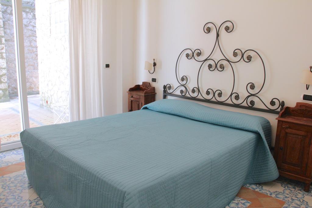 Capri Apartments