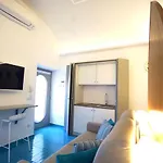 Grotta Verde Luxury Suite By Caprirooms