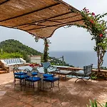 Beautiful Villa With View In The Heart Of Capri