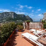 Sunbliss Capri