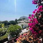 Luxury House In Villa Pompeiana Via Camerelle Con Terrazza Vista Mare