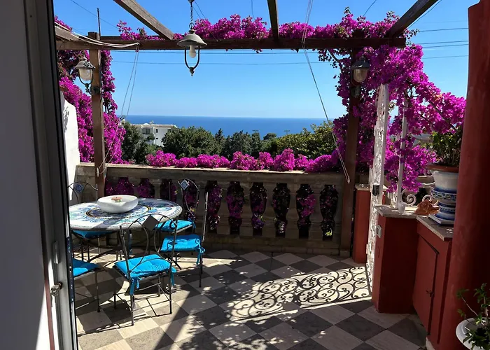 Luxury House In Villa Pompeiana Via Camerelle Con Terrazza Vista Mare