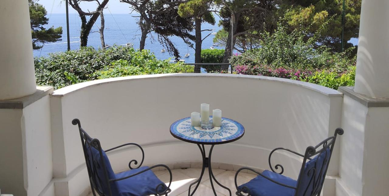 Nautilus Hotel