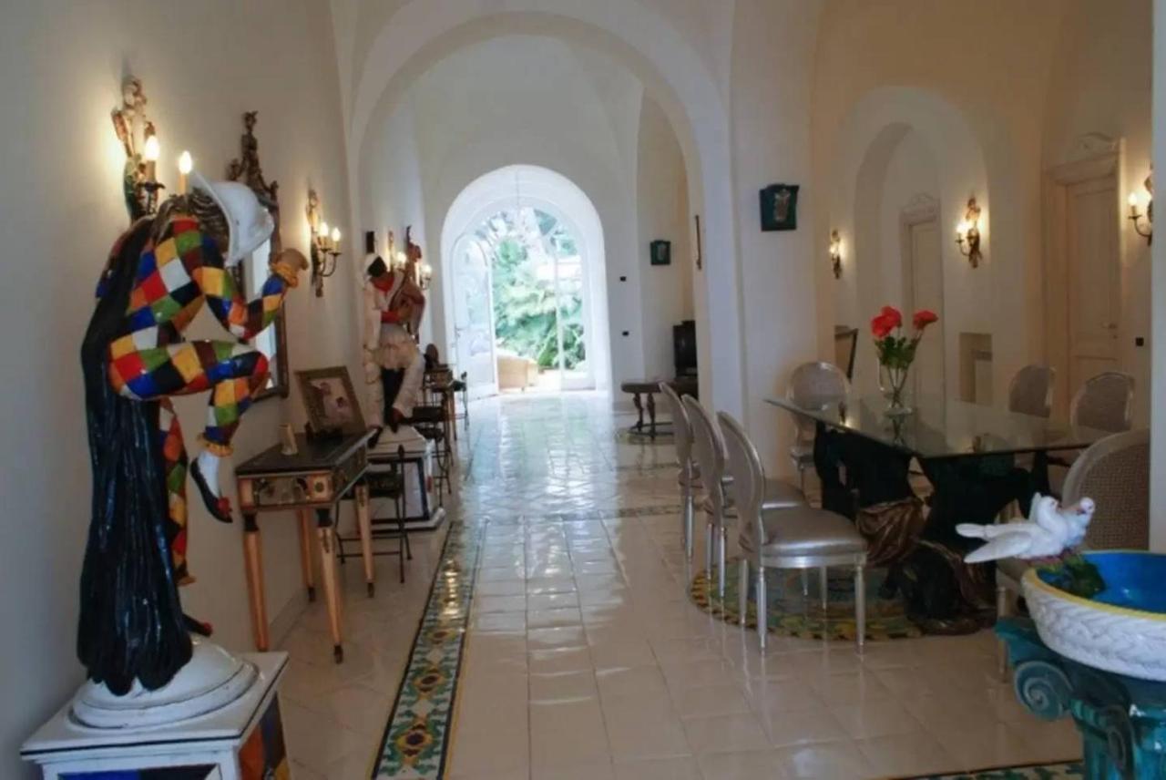 Villacore Capri