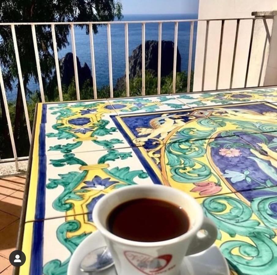 Villacore Capri