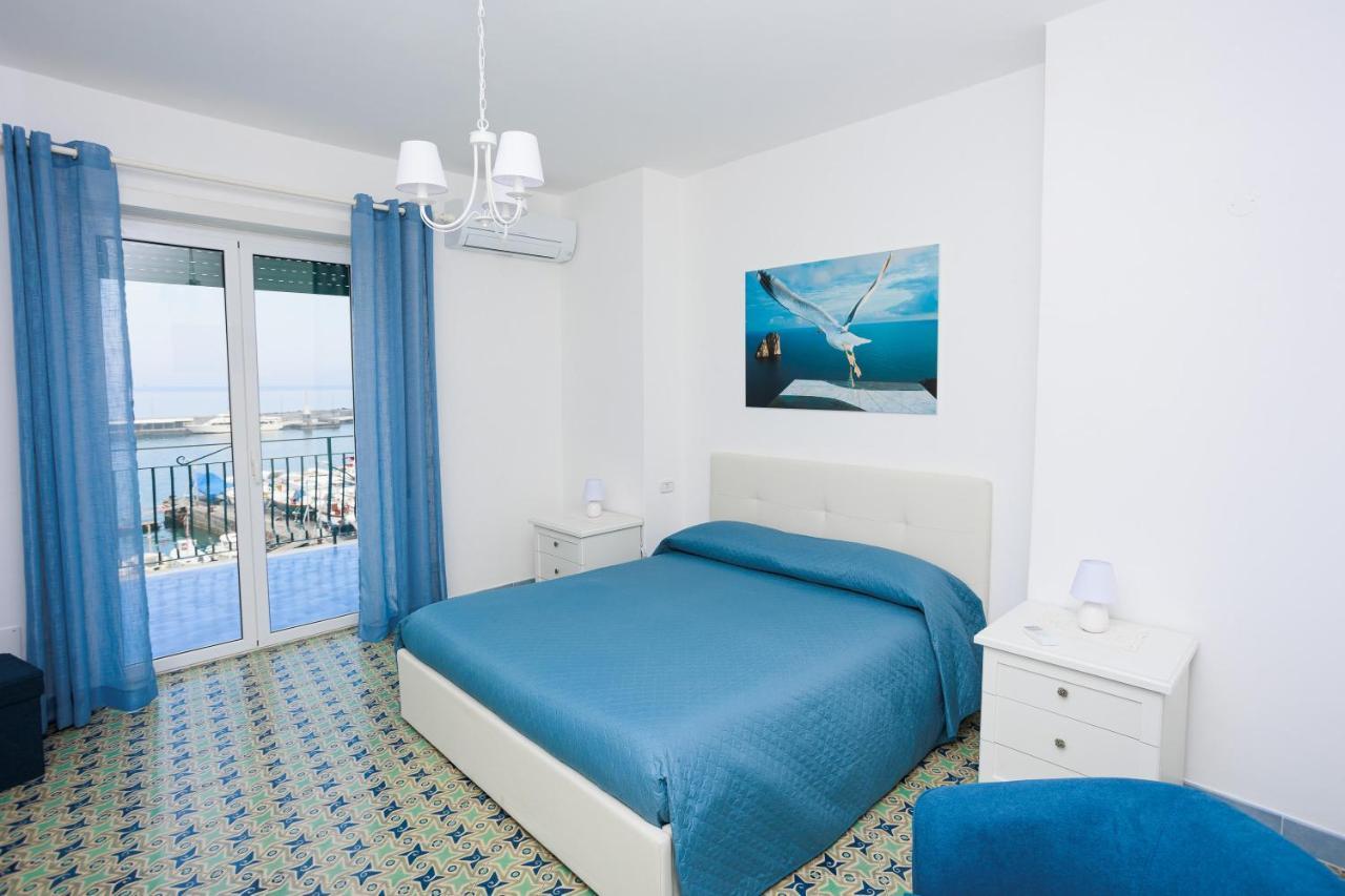 Apartment With A Sea View Capri