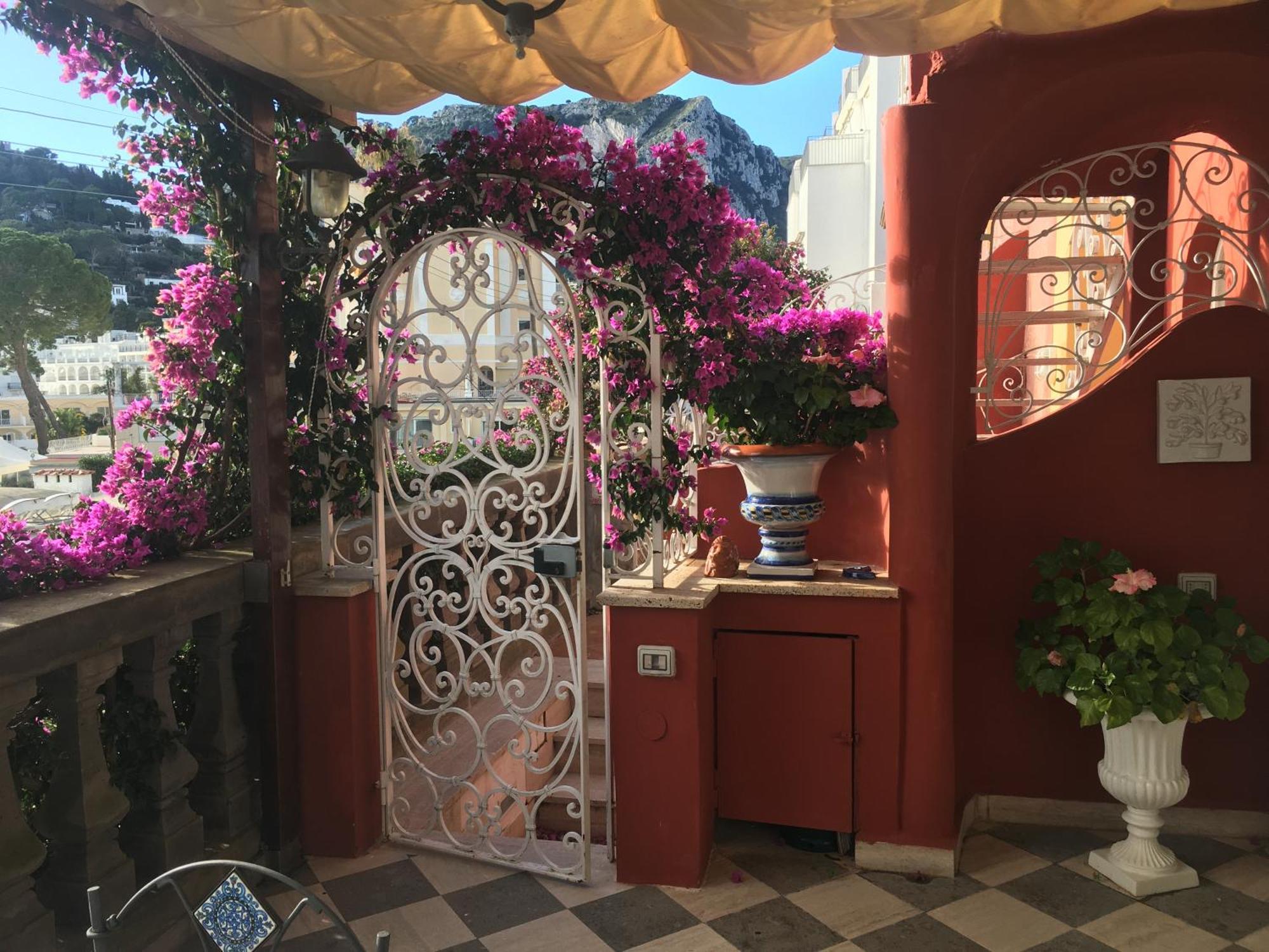 Luxury House In Pompeiana Via Camerelle Con Terrazza Vista Mare Capri