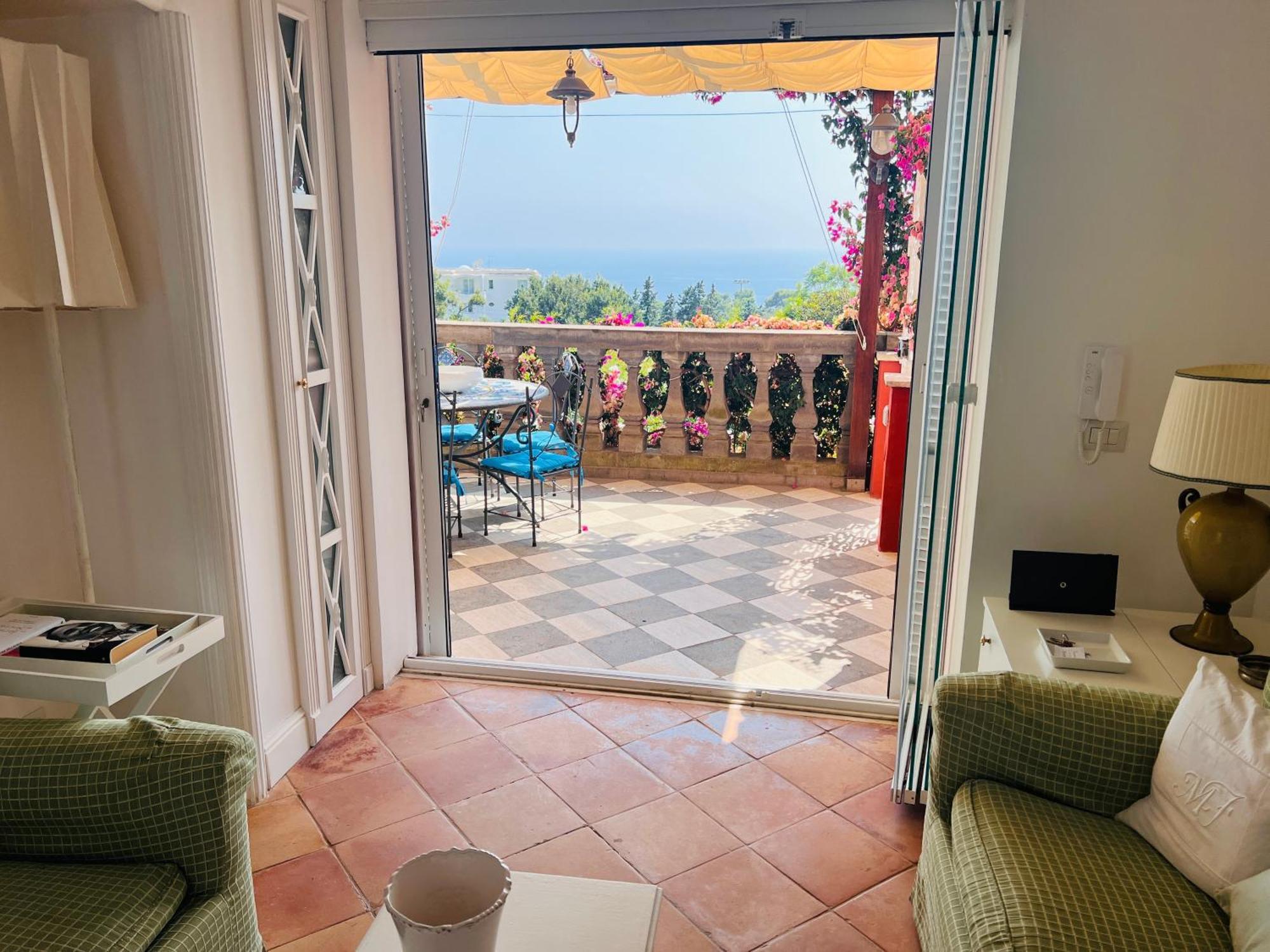 Apartamento Luxury House In Pompeiana Via Camerelle Con Terrazza Vista Mare Capri