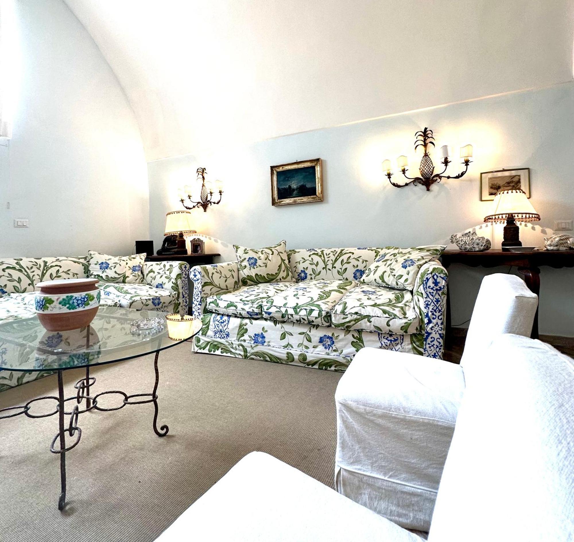 I Tre Soli By Caprirooms