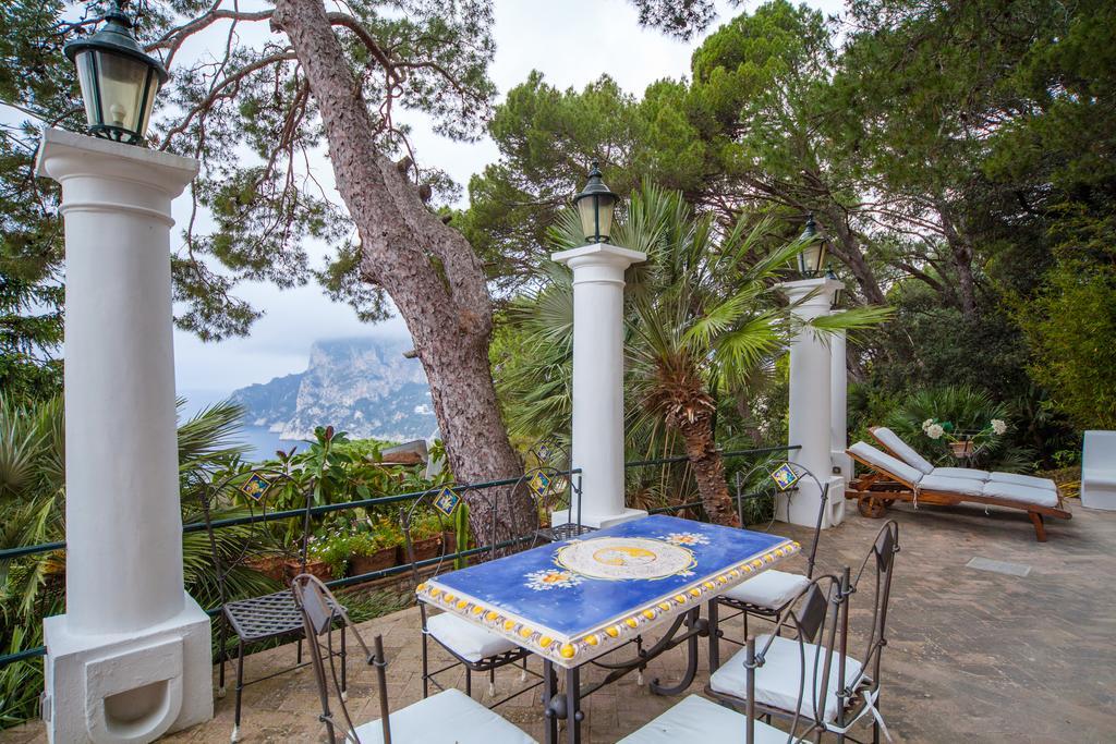 Acomodação com café da manhã  Villacore Capri