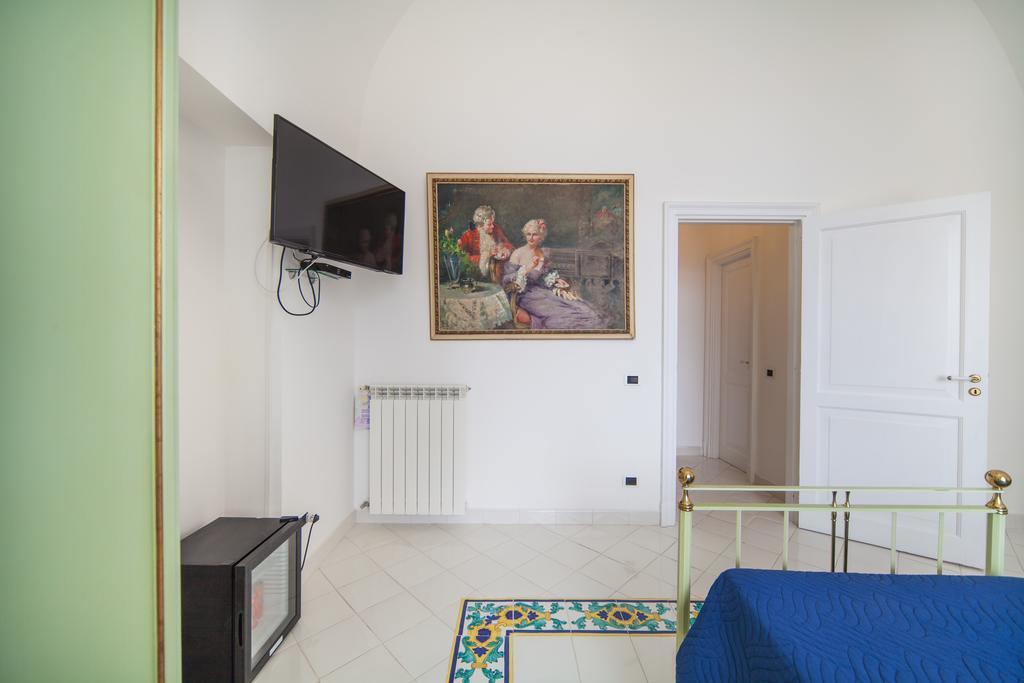 Villacore Capri