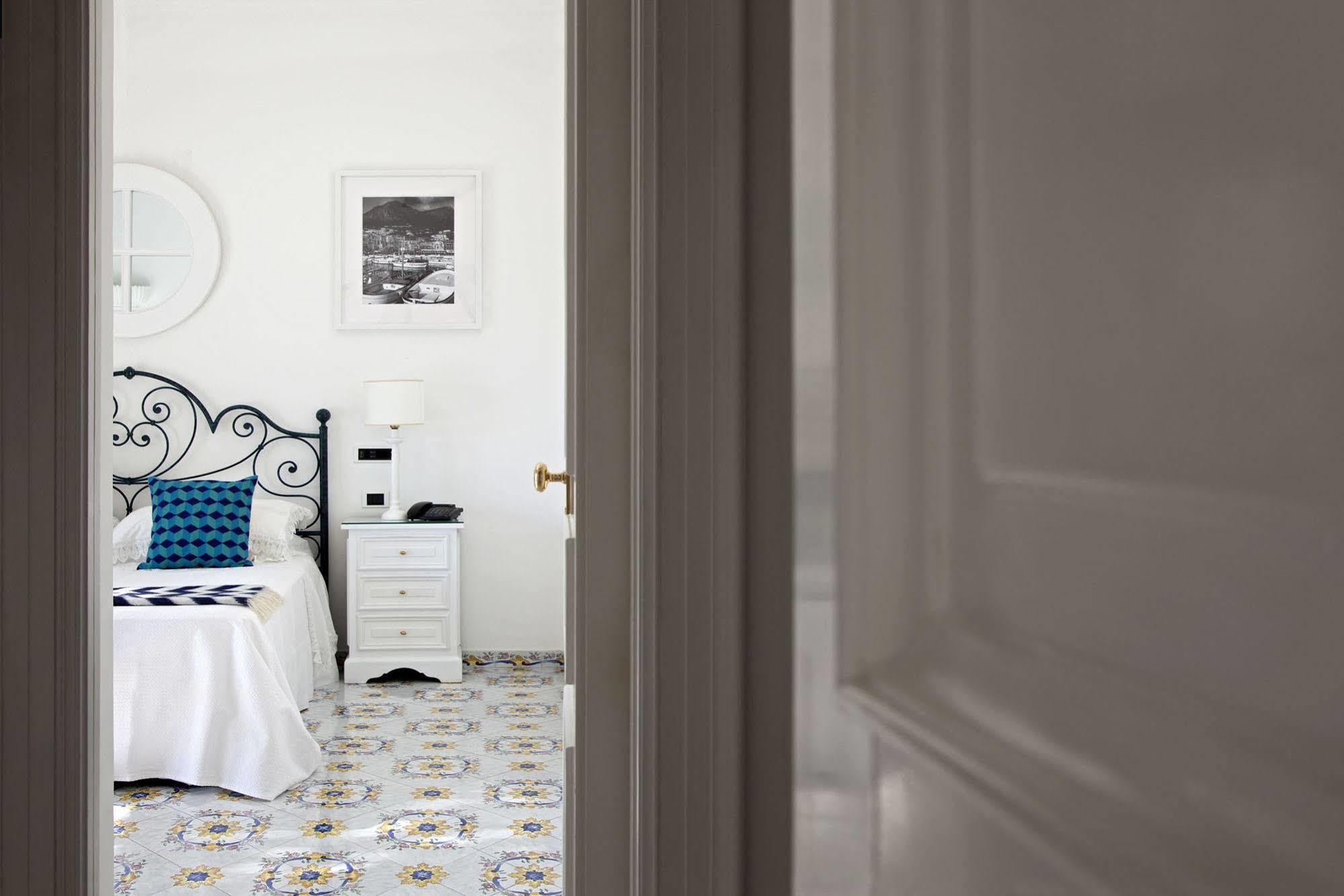 Canasta 4* Capri
