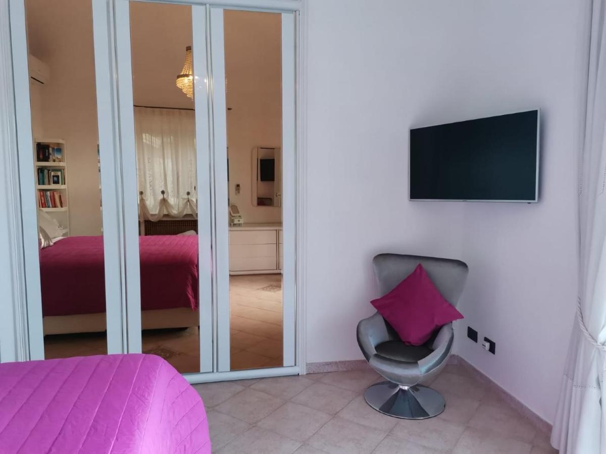 Sea View Apartment *