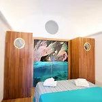 Grotta Verde Luxury Suite By Caprirooms