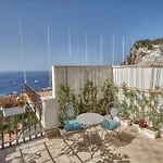 Malafemmena Guest House
