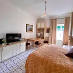Central Studio Capri 2