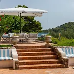 Beautiful Villa With View In The Heart Of Capri