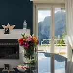 Roberhouse Tragara 37