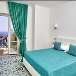 Malafemmena Guest House