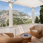 Villa Hibiscus