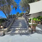 Villa Volare