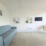 Capri Koral Guest House