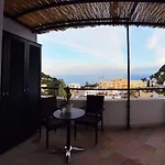 Casa Costanza