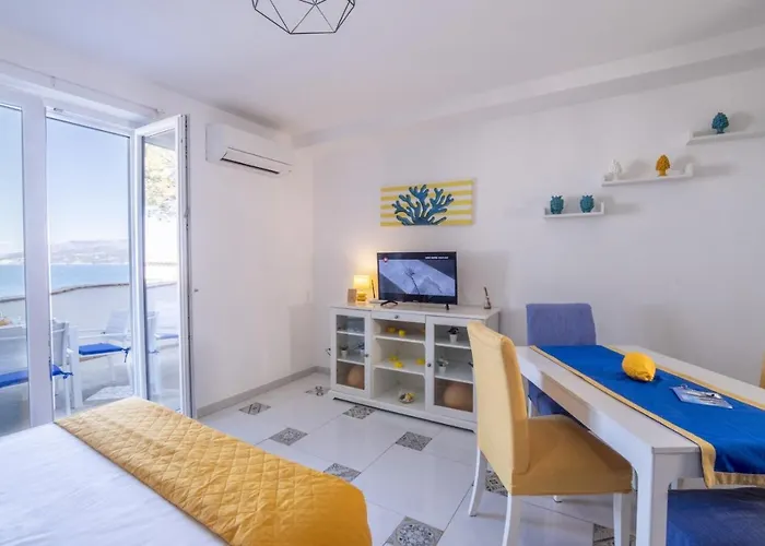 My Home Capri F