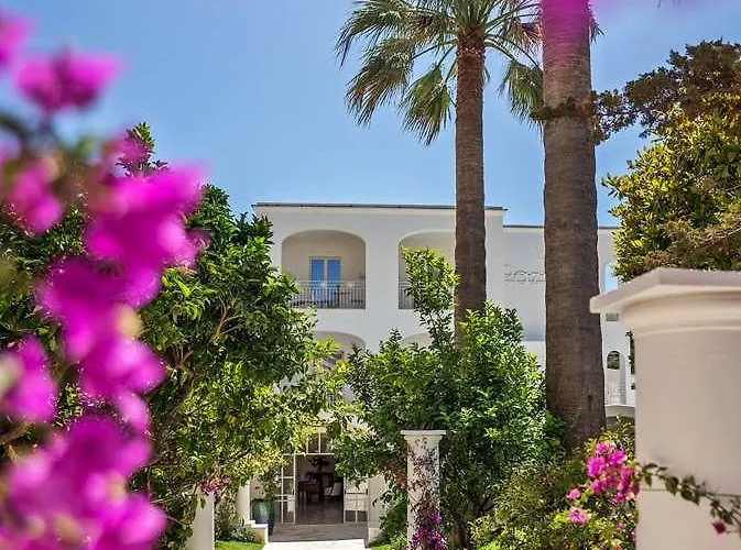 Pazziella Garden&Suites