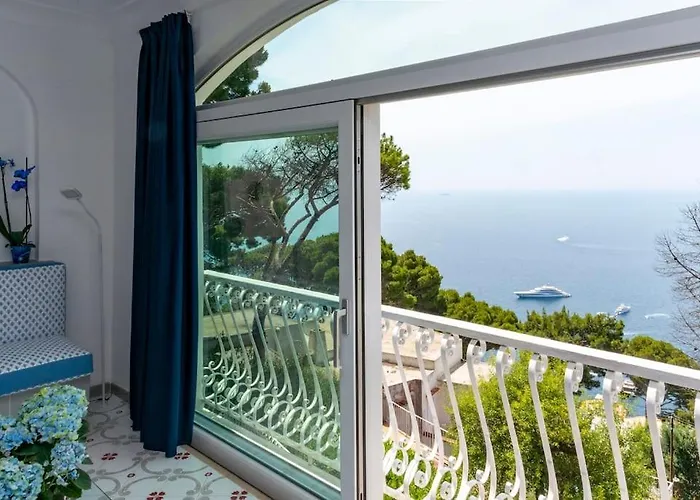 House Rosa Blu Capri