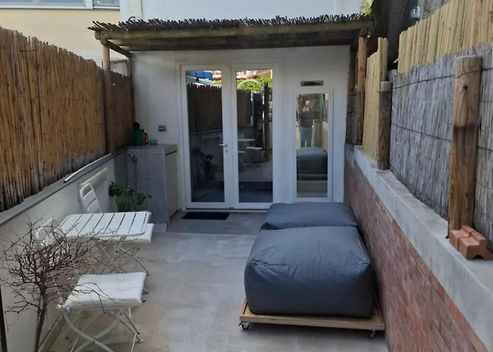 Casa Capri Mores