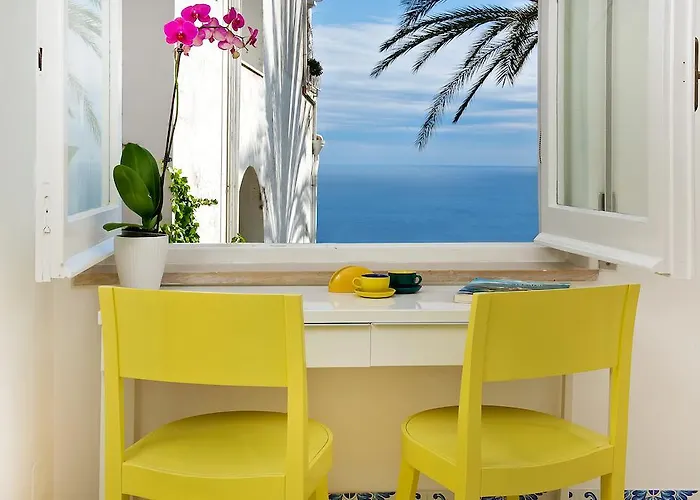 Suite Belvedere Capri Home Design