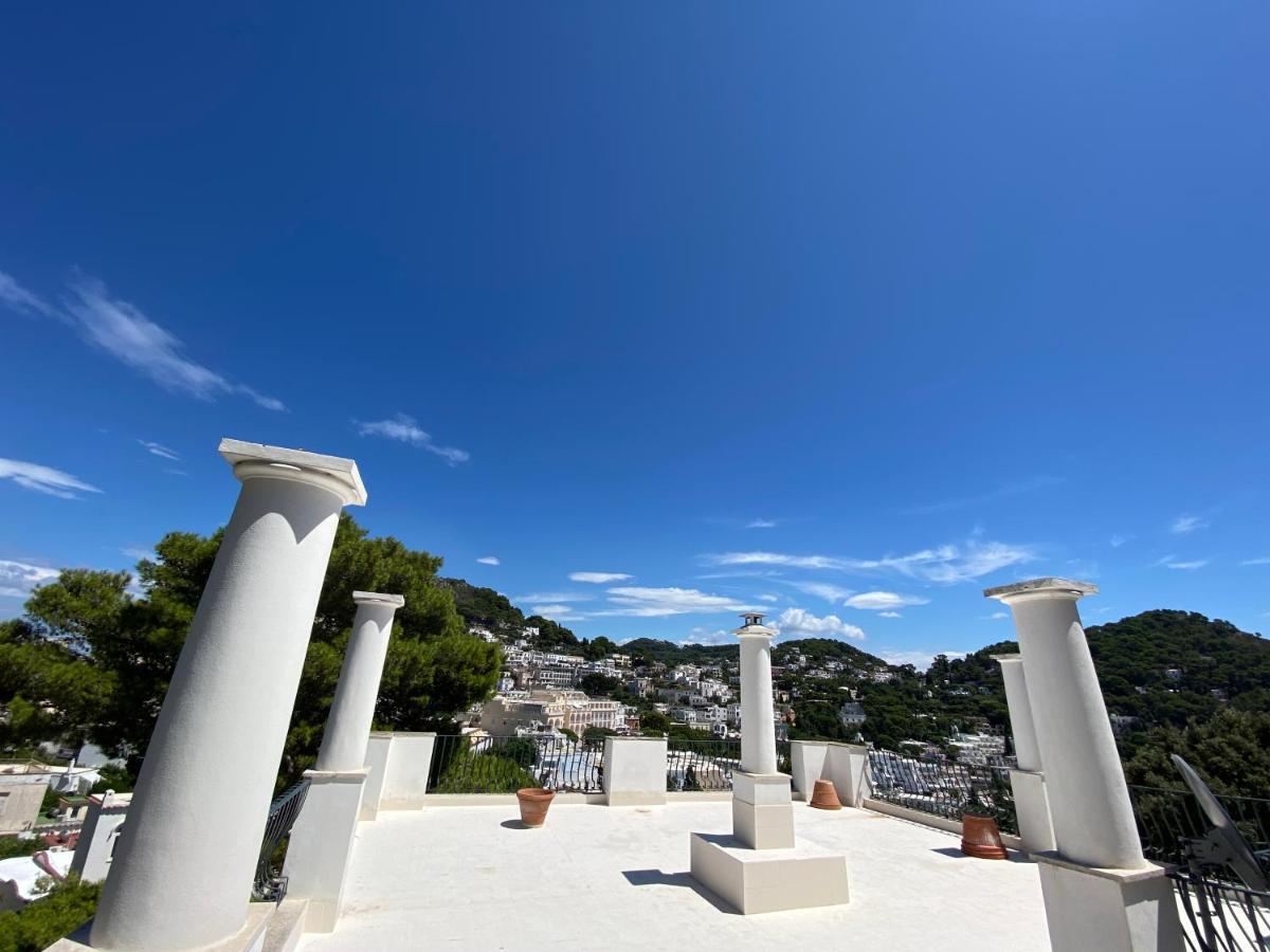 Charming Capri