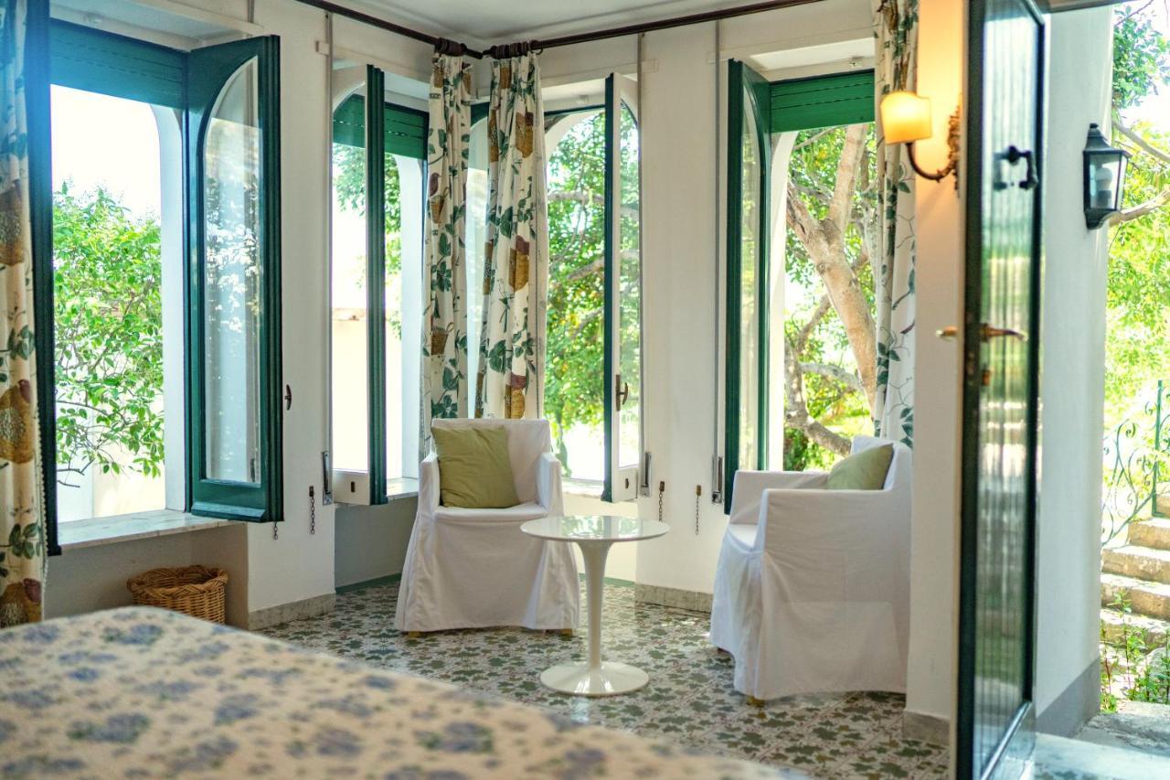 Charming Capri