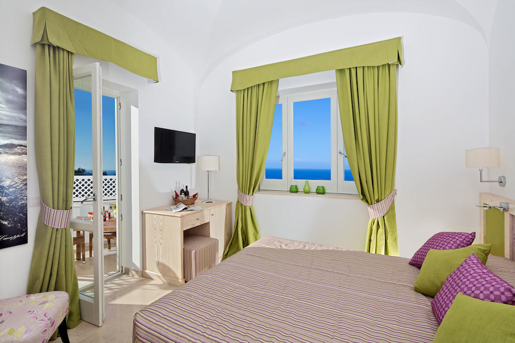 Wine Hotel 3*
