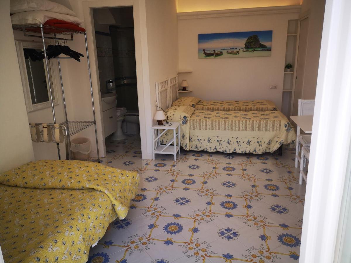 Palomba * Capri
