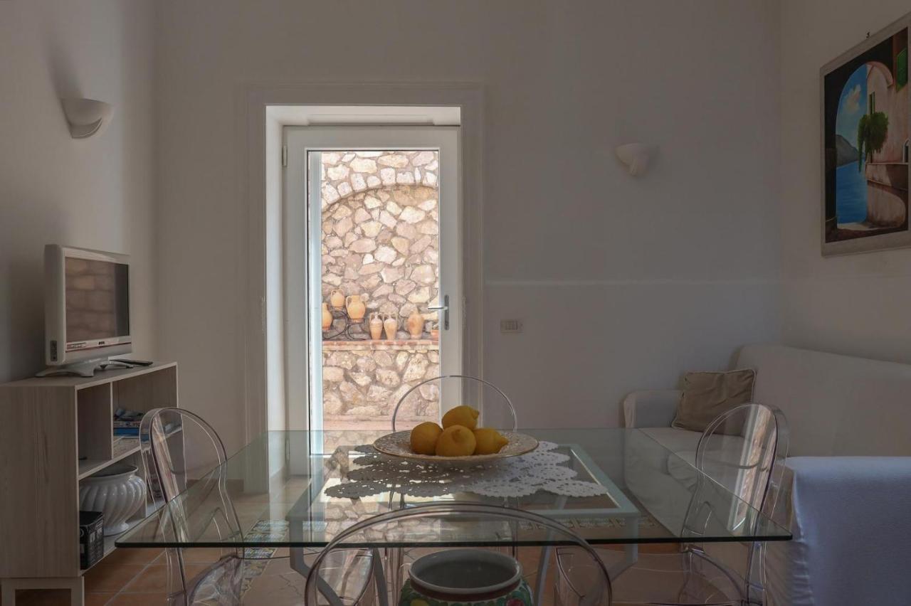 Casa Di Charme Panoramica A Sulla Spiaggia. * Capri