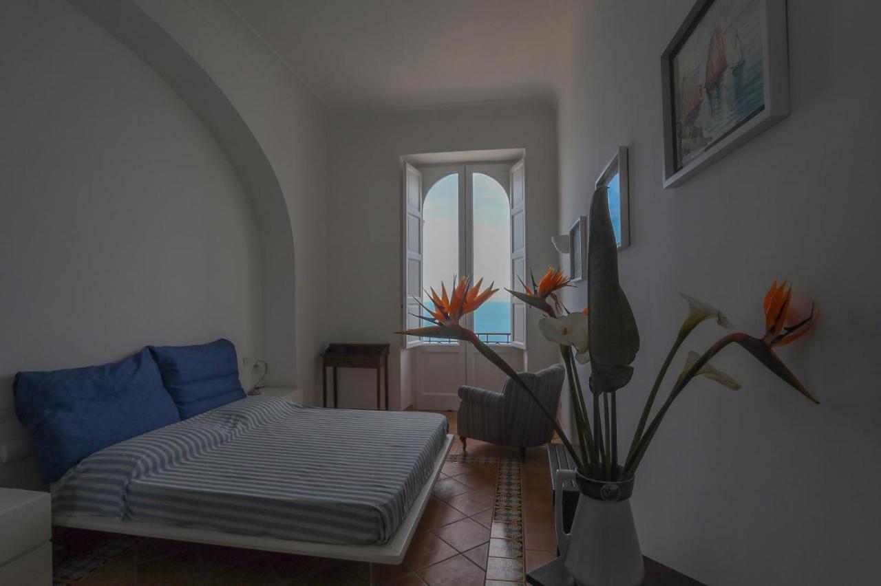 Casa Di Charme Panoramica A Sulla Spiaggia. Apartment *