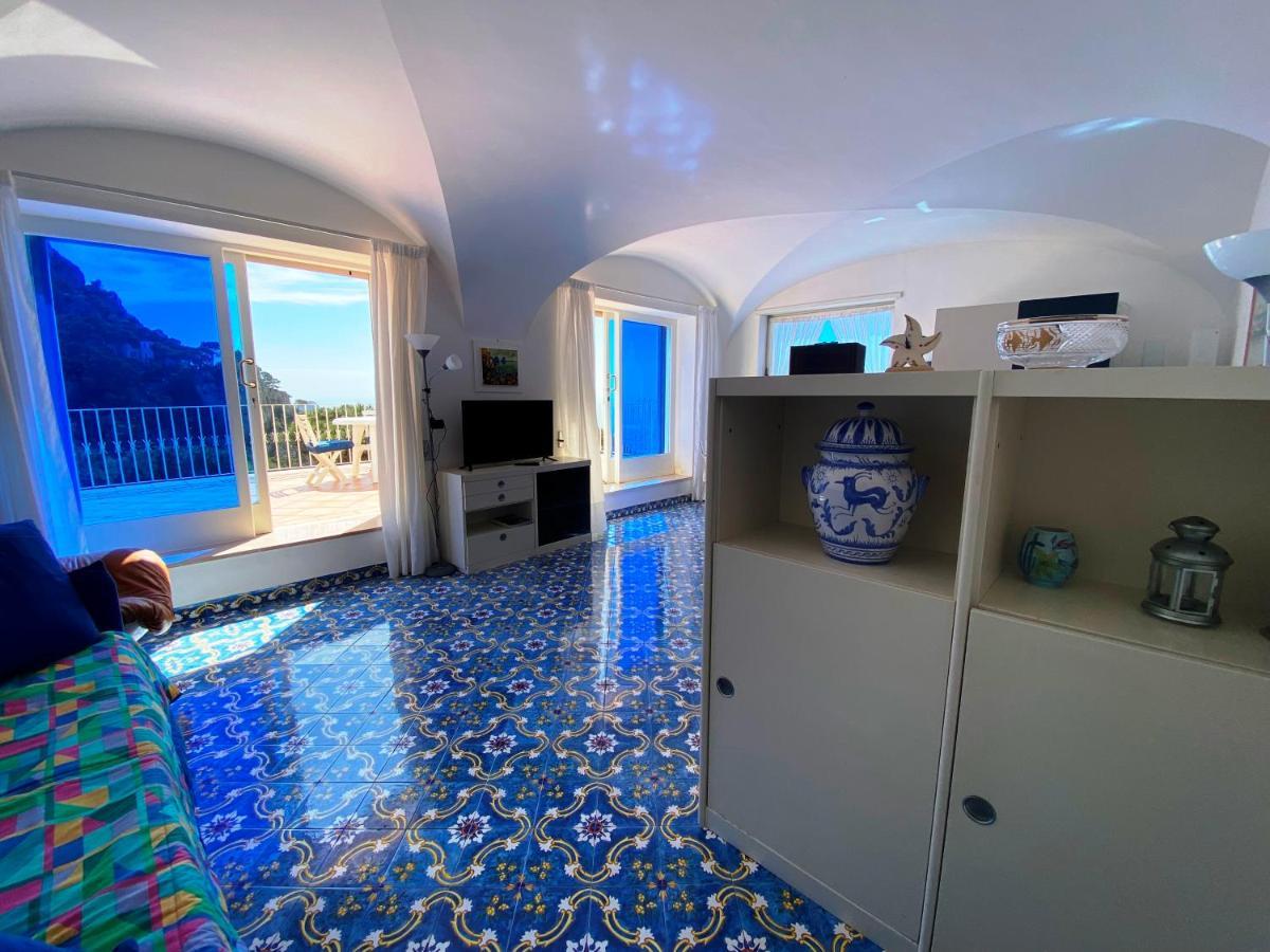 Regina Di - Vista Faraglioni Apartamento *