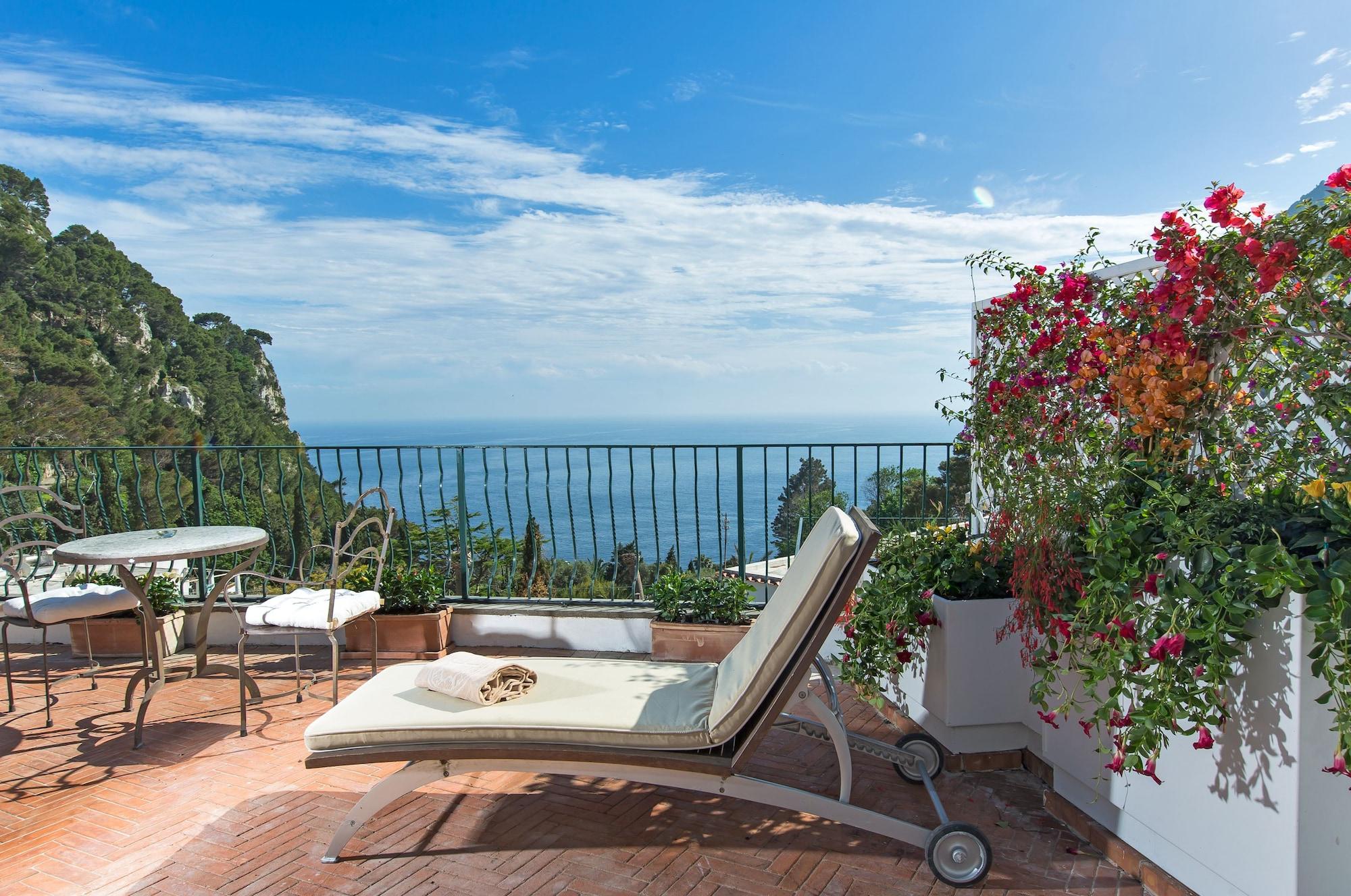 Della Piccola Marina Hotel