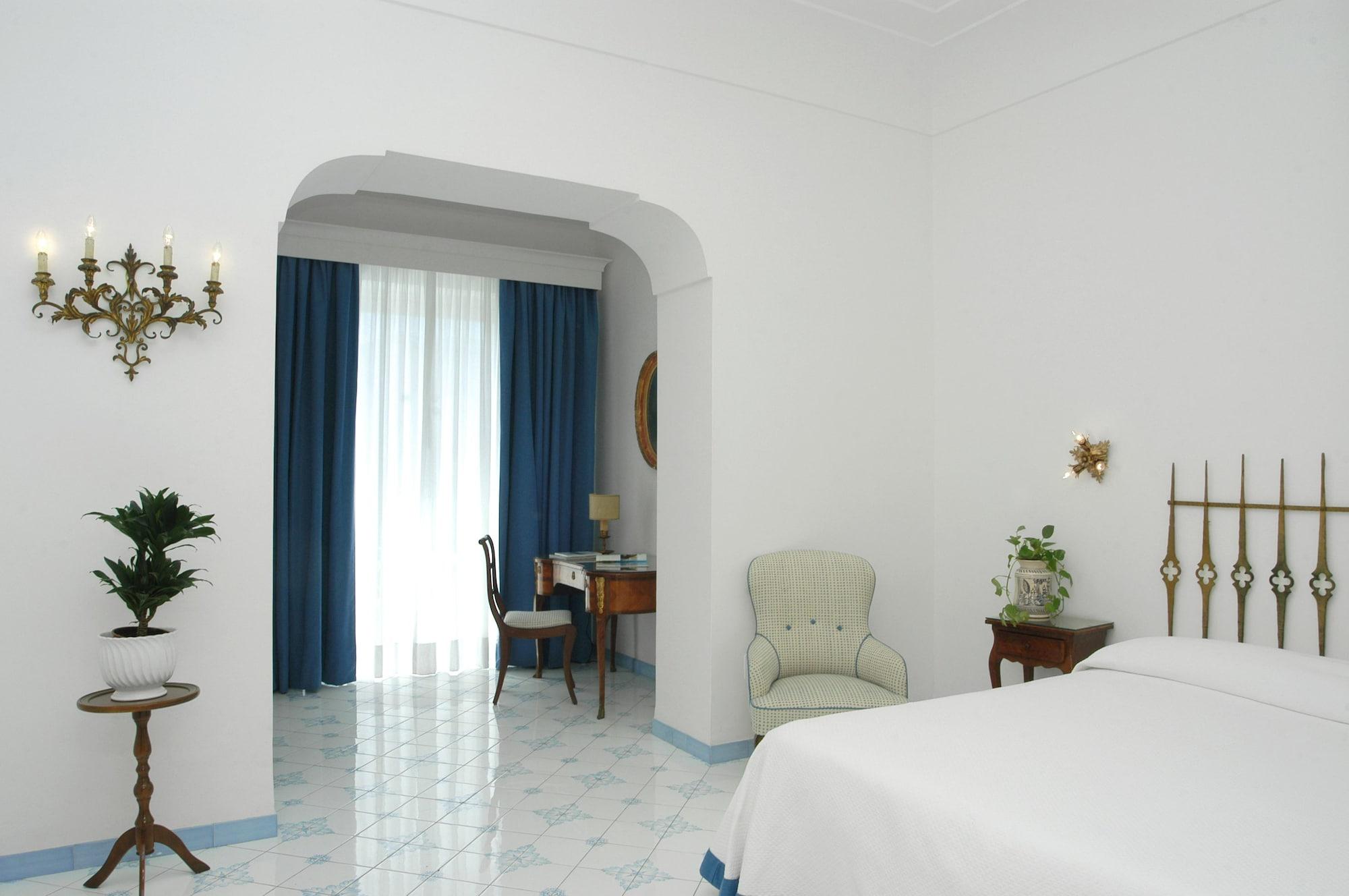 Pazziella Garden & 5*
