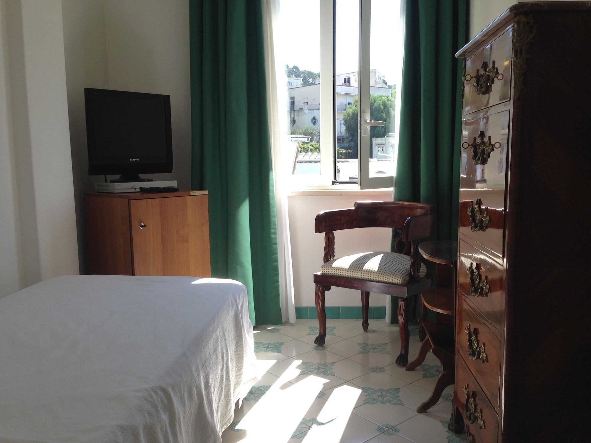 Hotel Pazziella Garden & Capri