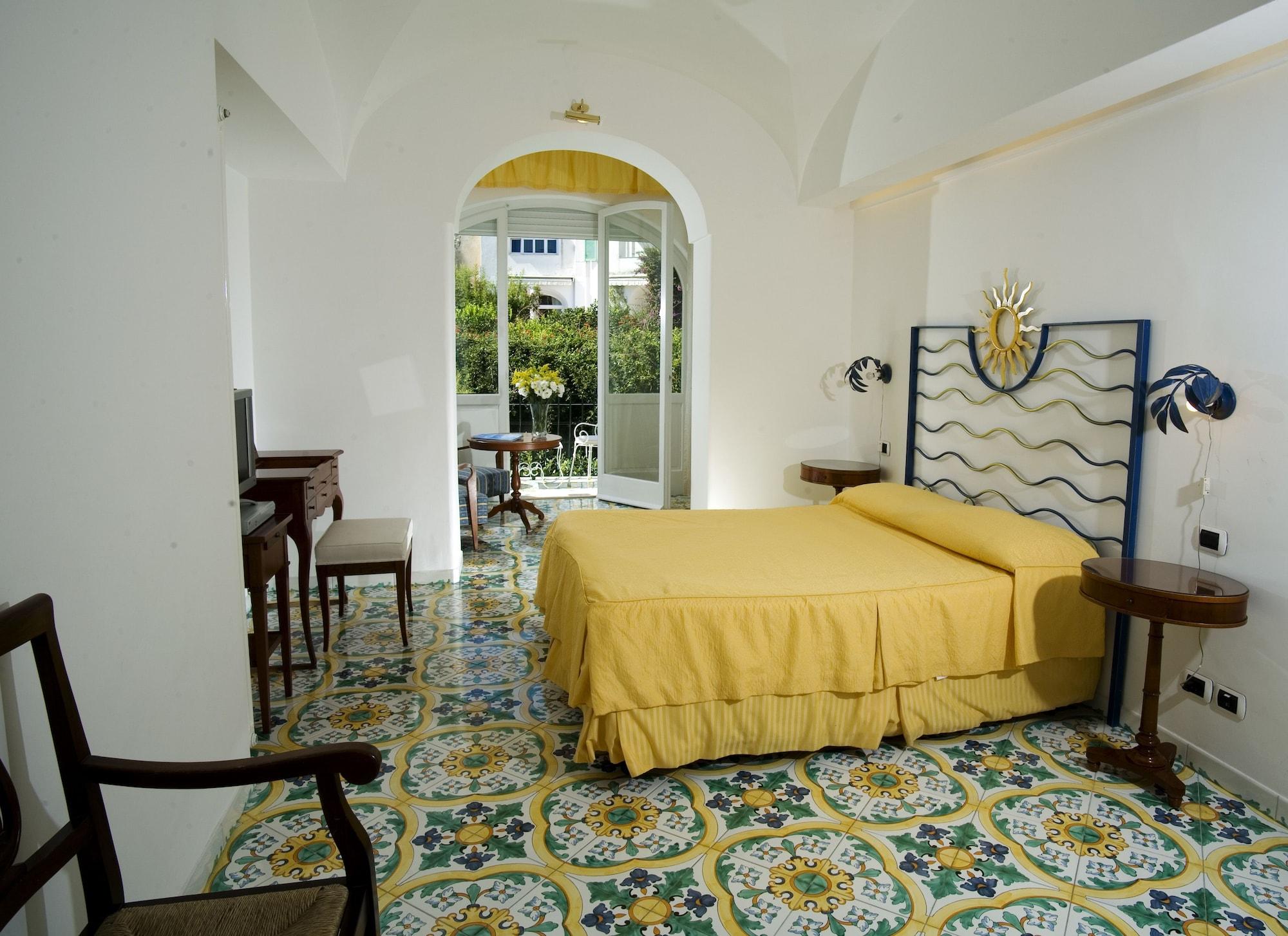 Gatto Bianco 4* Capri