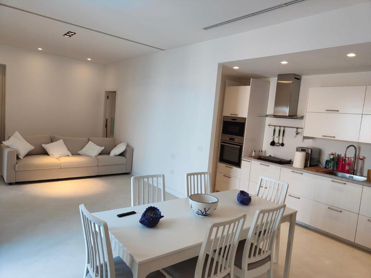 Casa Faraglioni Apartment *