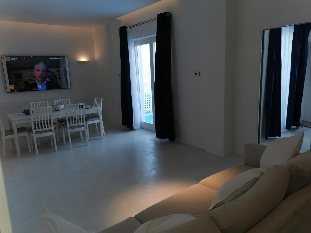 Casa Faraglioni Apartment *