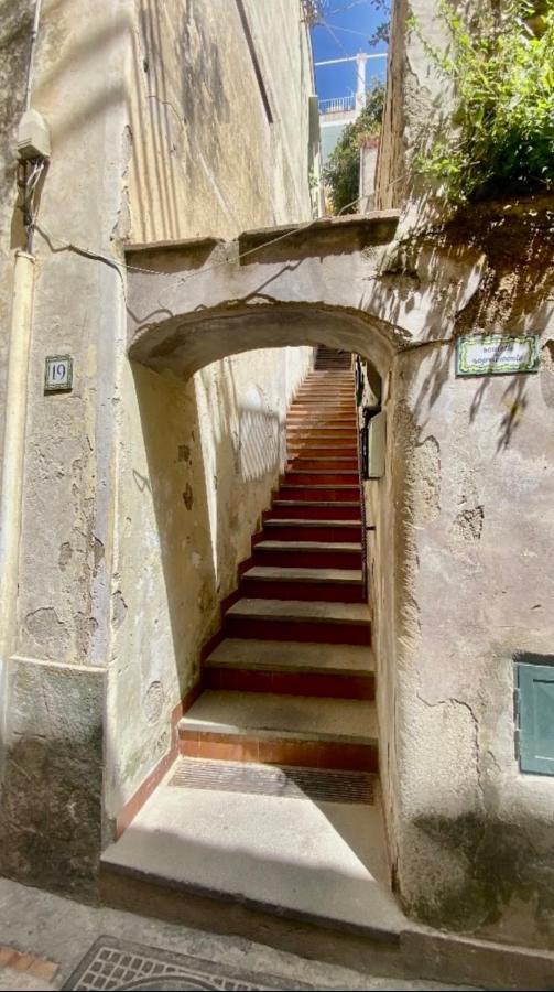 La Piccola Perla In The Square Apartment Capri